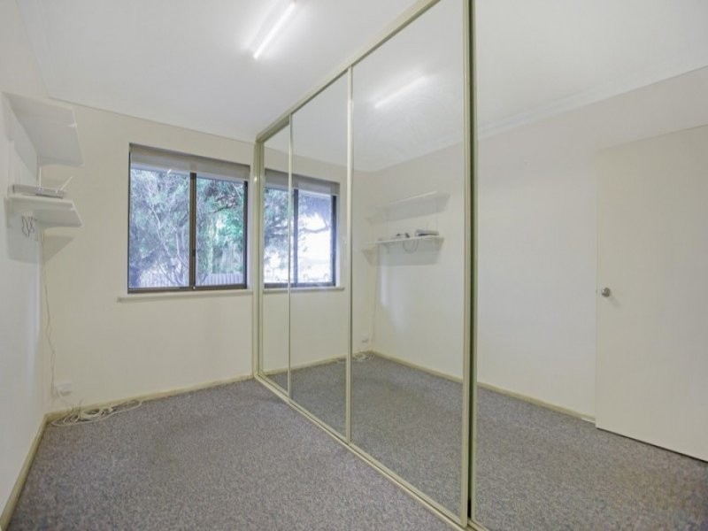 25 Hadley Gardens, Kardinya WA 6163