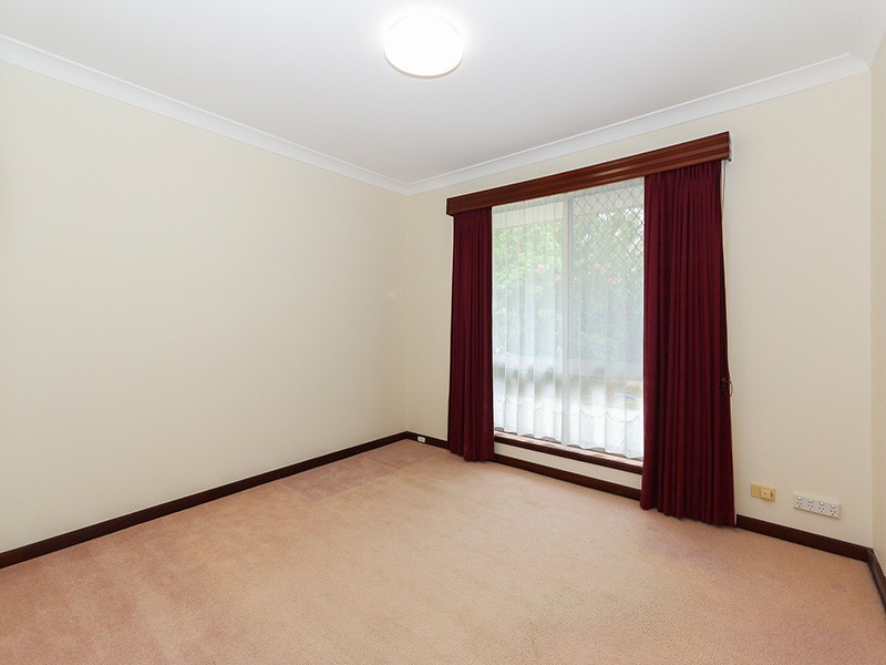 34 Heslop Road, Lesmurdie WA 6076