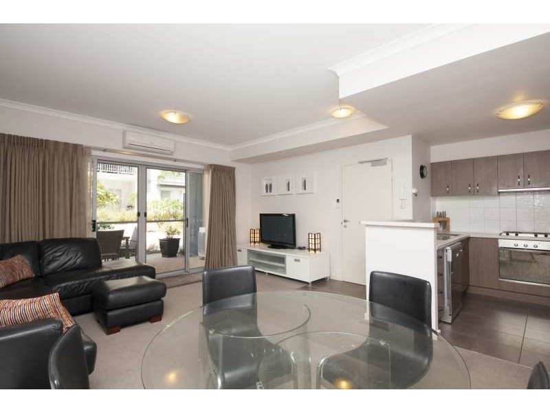 3/6 Ibera Way, Success WA 6164