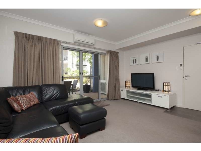 3/6 Ibera Way, Success WA 6164