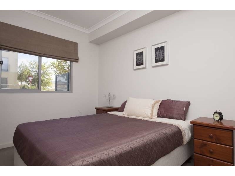 3/6 Ibera Way, Success WA 6164