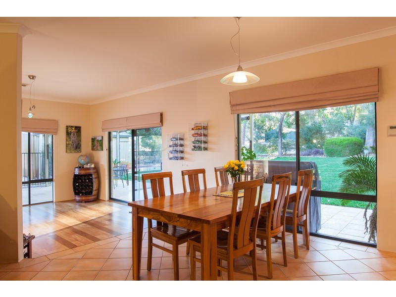 16 Tincombe Grove, Baldivis WA 6171
