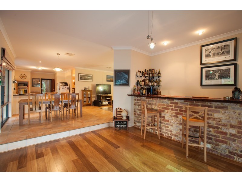 16 Tincombe Grove, Baldivis WA 6171