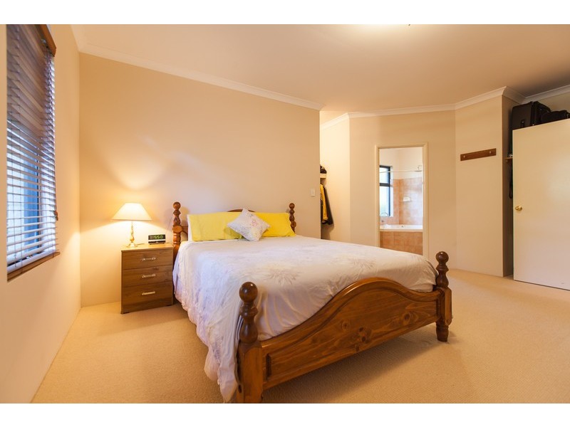 16 Tincombe Grove, Baldivis WA 6171