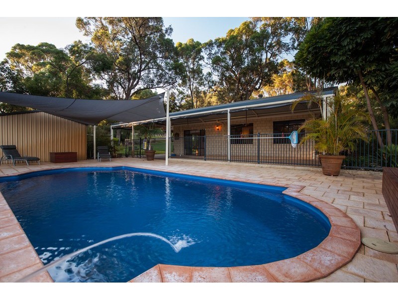16 Tincombe Grove, Baldivis WA 6171