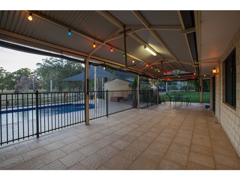 16 Tincombe Grove, Baldivis WA 6171