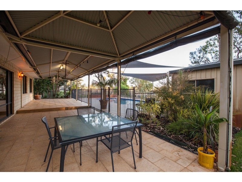 16 Tincombe Grove, Baldivis WA 6171