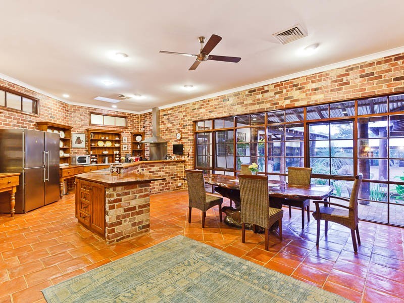 78 Victoria Road, Wattle Grove WA 6107