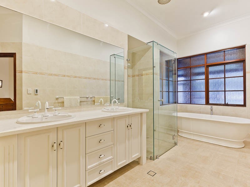 78 Victoria Road, Wattle Grove WA 6107