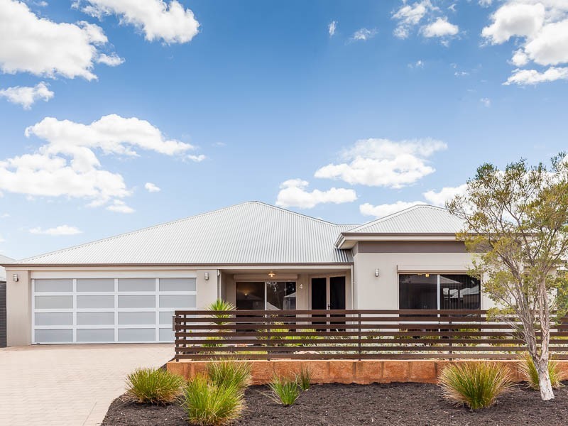 4 Seine Mews, Champion Lakes WA 6111