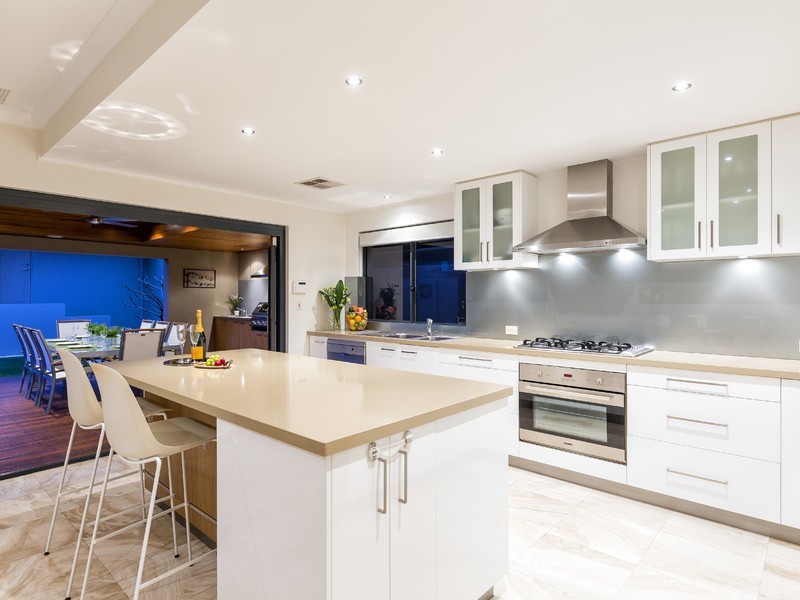 30 Leonora Street, Como WA 6152