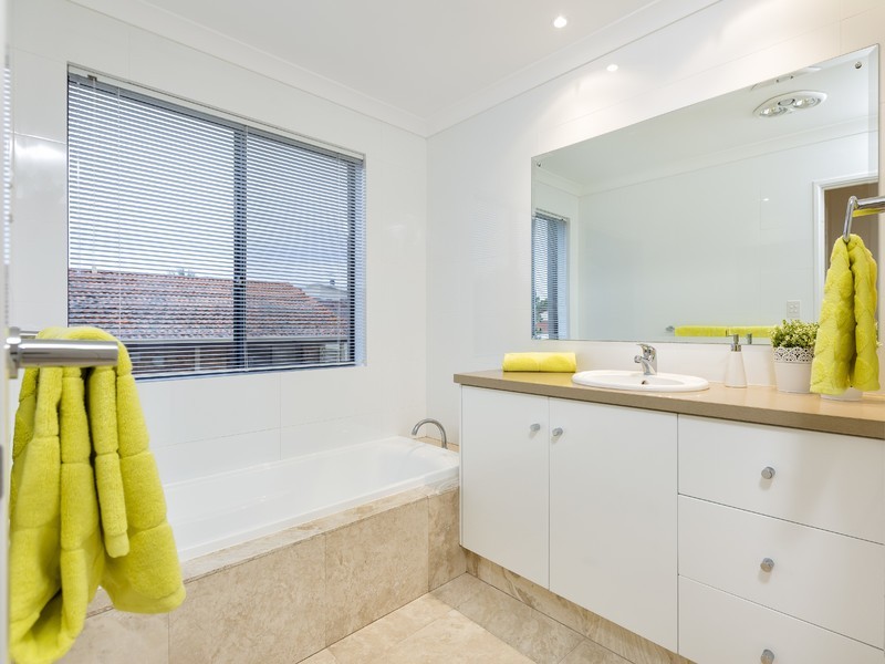 30 Leonora Street, Como WA 6152