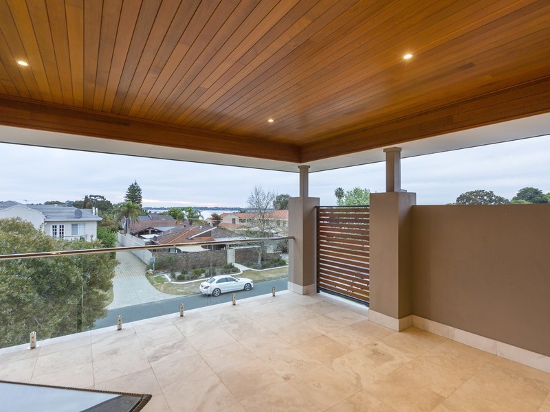 30 Leonora Street, Como WA 6152