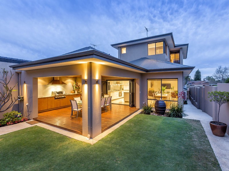 30 Leonora Street, Como WA 6152