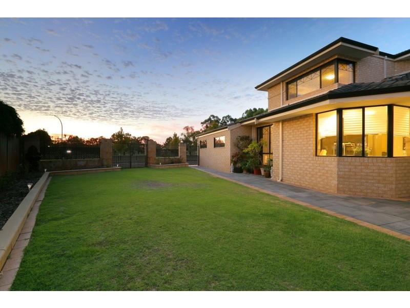 45 Welbeck Road, Canning Vale WA 6155