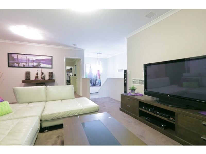 45 Welbeck Road, Canning Vale WA 6155