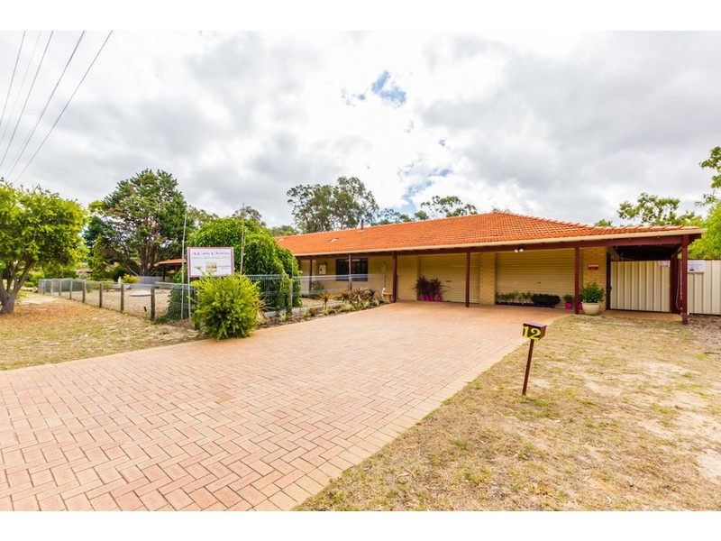 12 Battersea Road, Canning Vale WA 6155