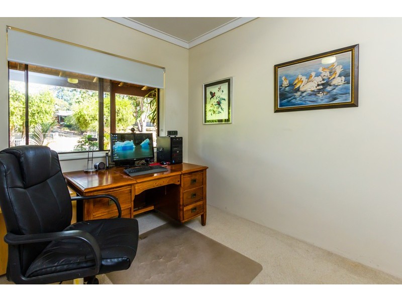 12 Battersea Road, Canning Vale WA 6155