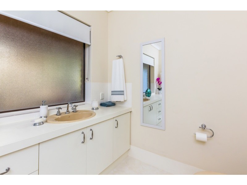 12 Battersea Road, Canning Vale WA 6155