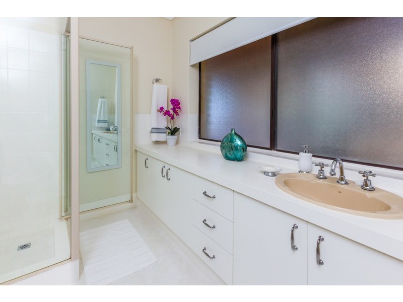 12 Battersea Road, Canning Vale WA 6155