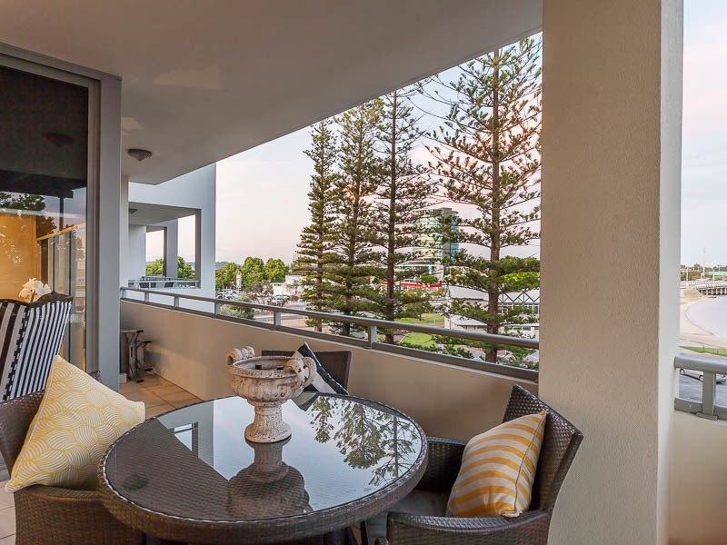 205/1 The Esplanade, Mount Pleasant WA 6153
