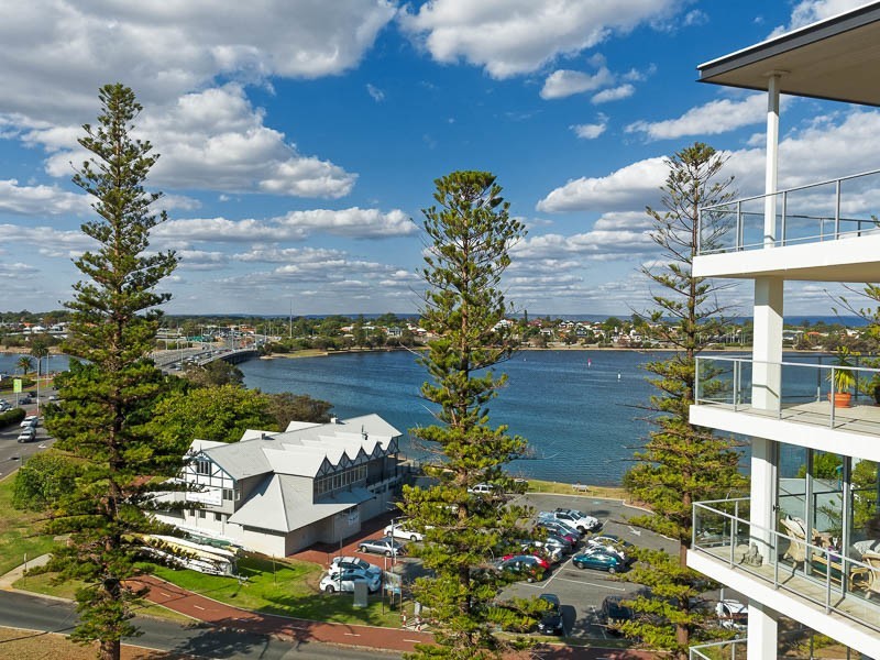 205/1 The Esplanade, Mount Pleasant WA 6153