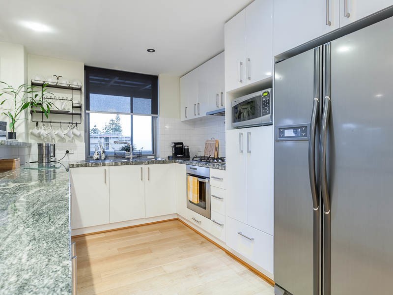 205/1 The Esplanade, Mount Pleasant WA 6153