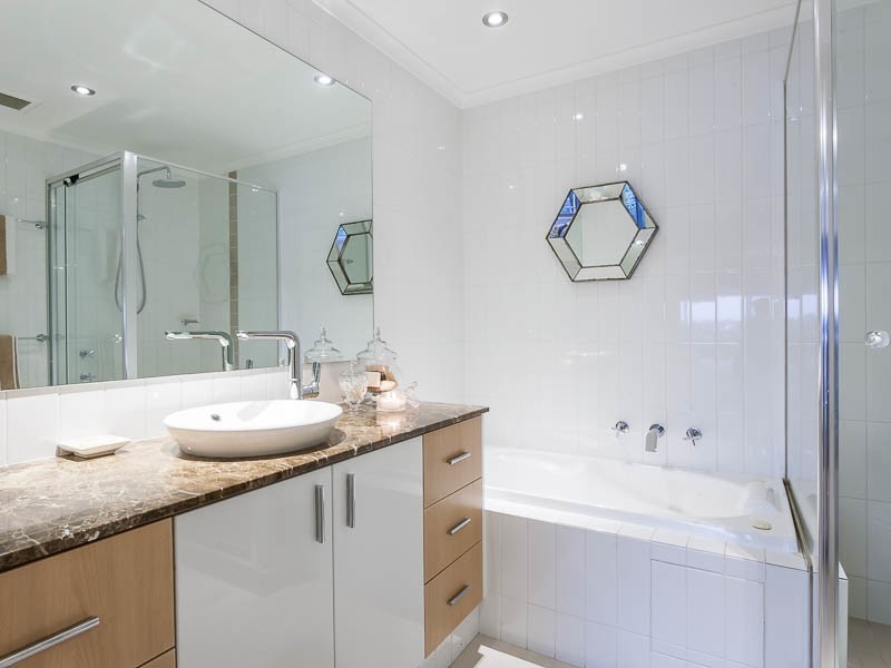 205/1 The Esplanade, Mount Pleasant WA 6153