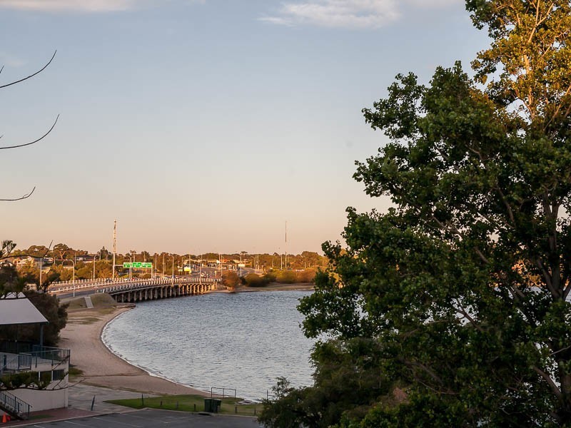 205/1 The Esplanade, Mount Pleasant WA 6153