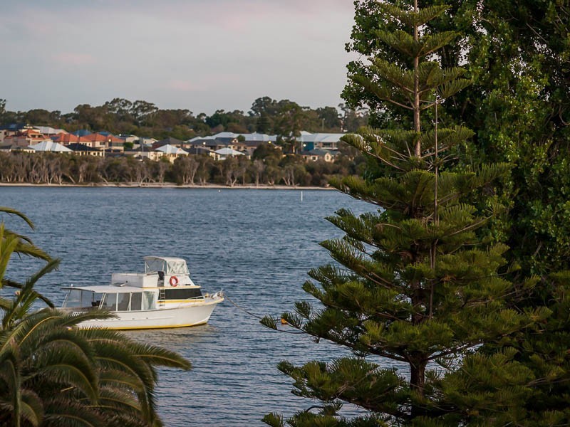 205/1 The Esplanade, Mount Pleasant WA 6153