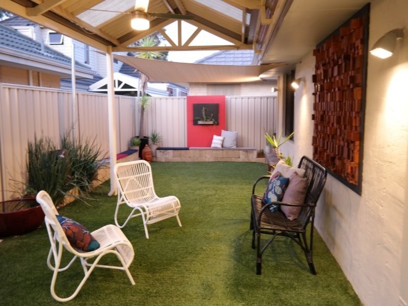 14 Pembrooke Lane, Canning Vale WA 6155