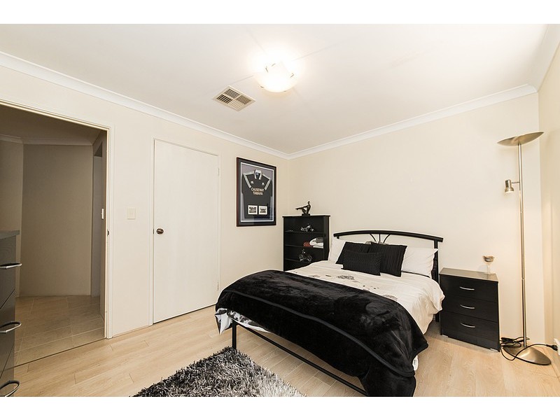 30 Jubata Gardens, Dudley Park WA 6210