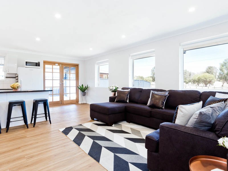 62 Queens Road, South Guildford WA 6055