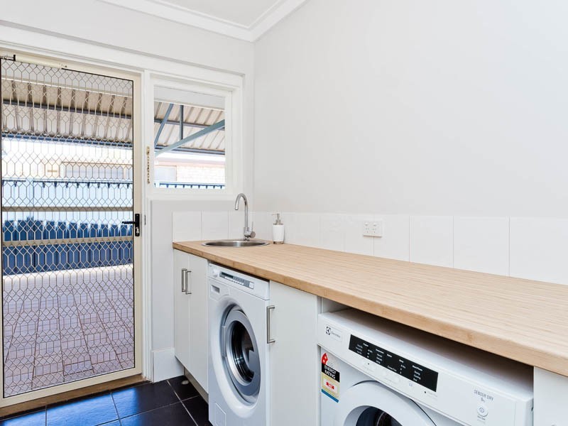 62 Queens Road, South Guildford WA 6055