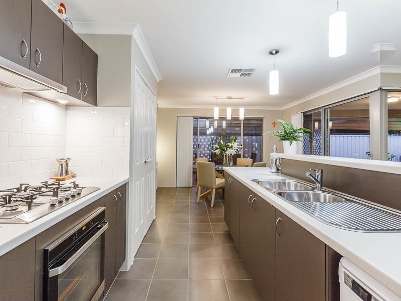 25 Elvire Street, Viveash WA 6056