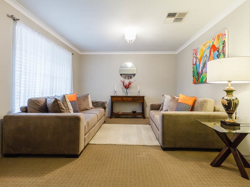 25 Elvire Street, Viveash WA 6056