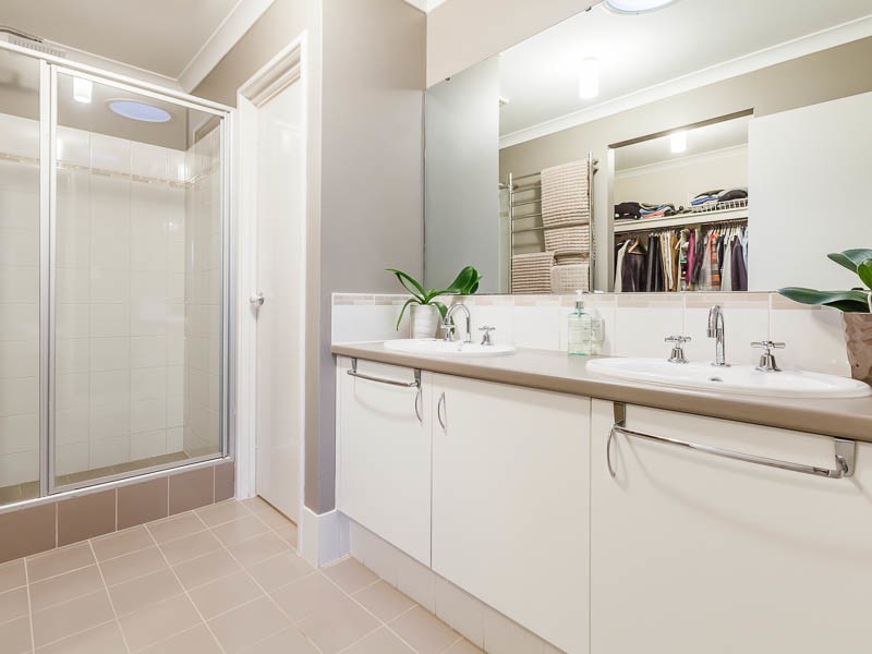 25 Elvire Street, Viveash WA 6056