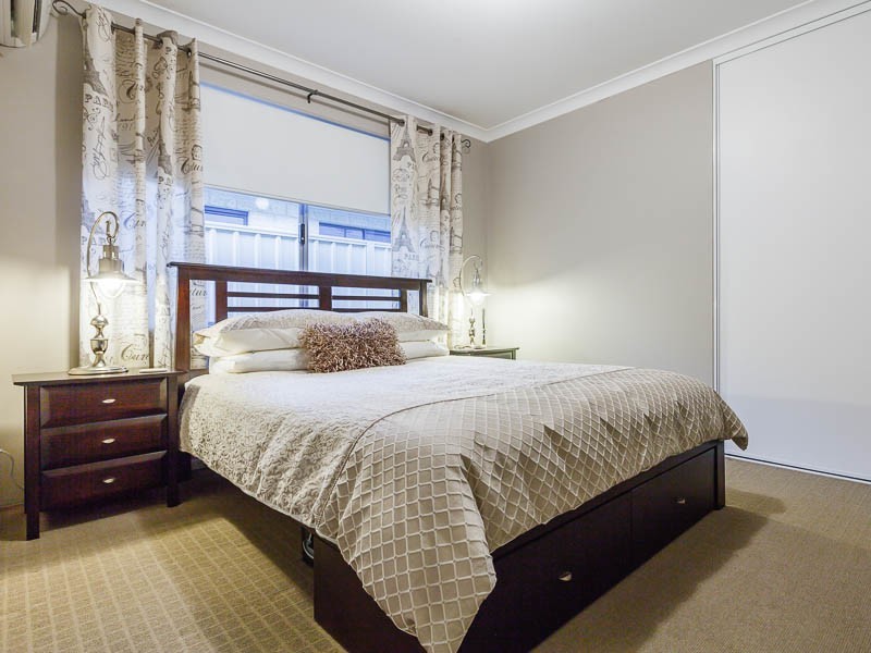 25 Elvire Street, Viveash WA 6056