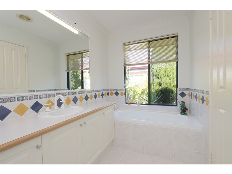 112 Goodwood Way, Canning Vale WA 6155