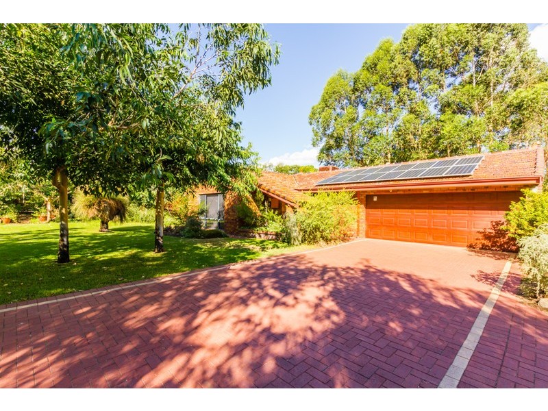 41 Battersea Road, Canning Vale WA 6155
