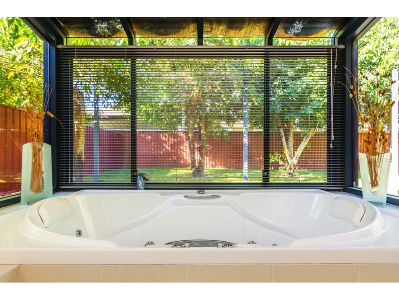 41 Battersea Road, Canning Vale WA 6155