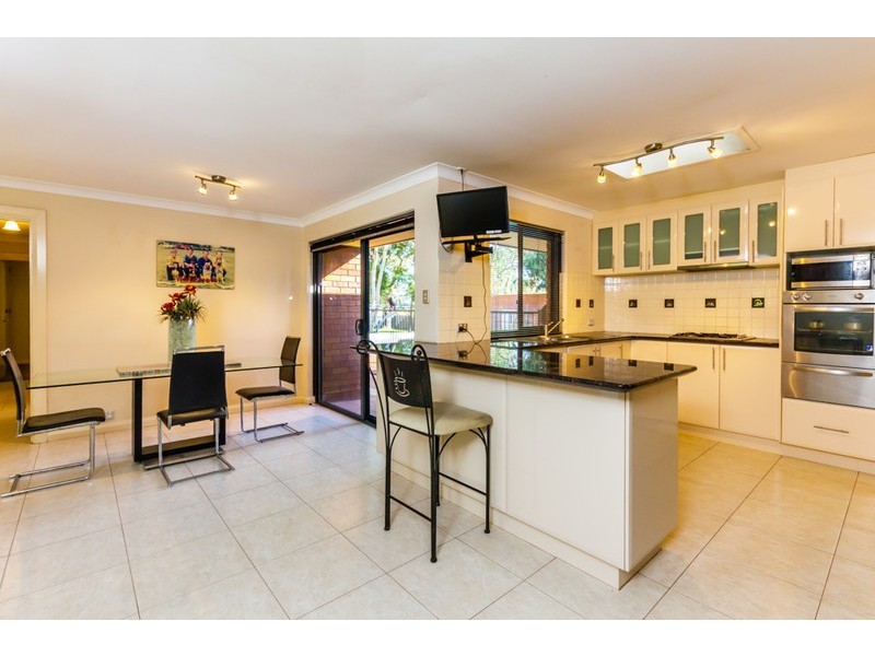 41 Battersea Road, Canning Vale WA 6155