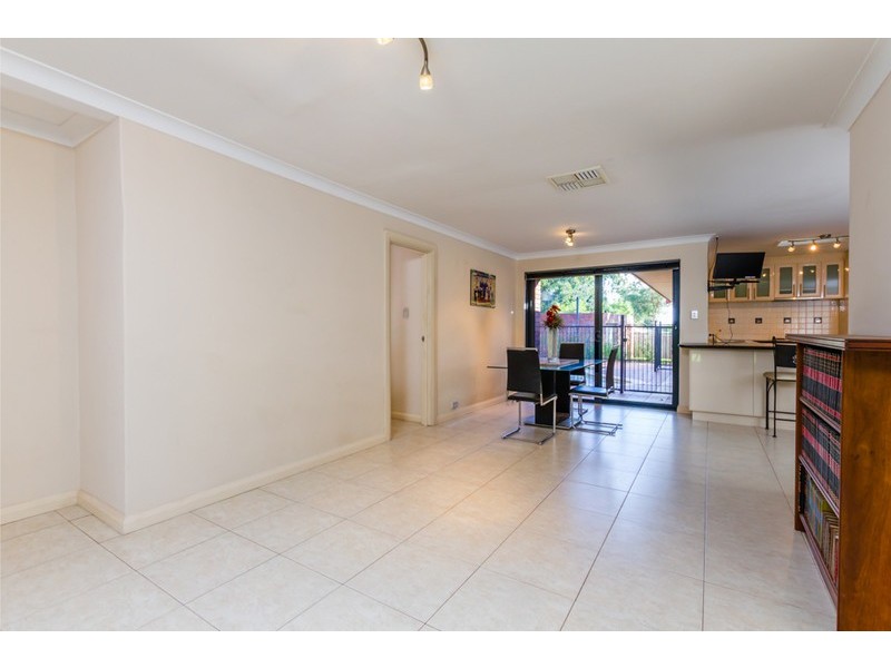 41 Battersea Road, Canning Vale WA 6155