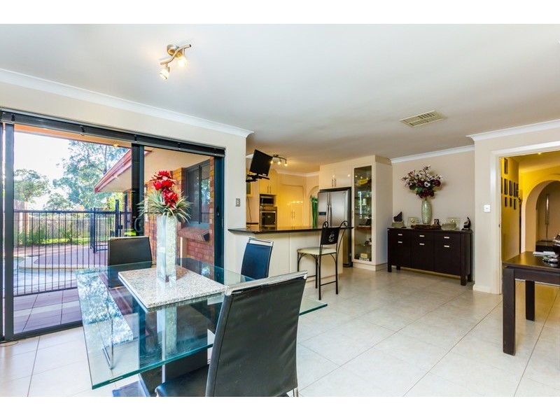 41 Battersea Road, Canning Vale WA 6155