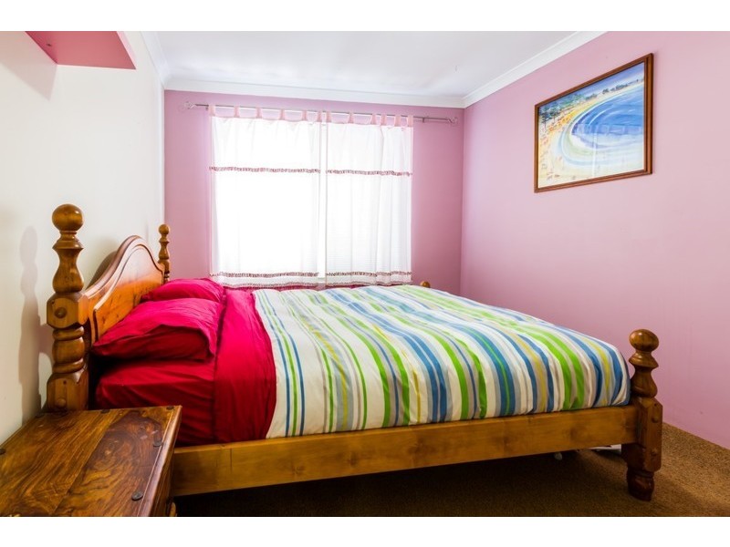 12 Leicester Crescent, Canning Vale WA 6155