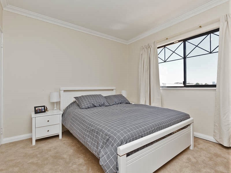 175B Coode Street, Como WA 6152