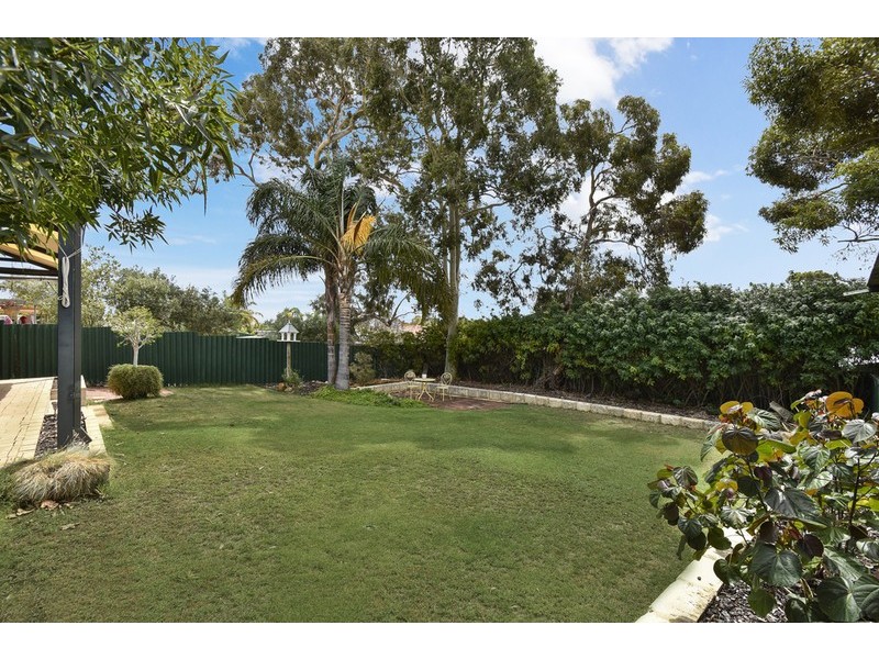 43 Sillmon Way, Duncraig WA 6023