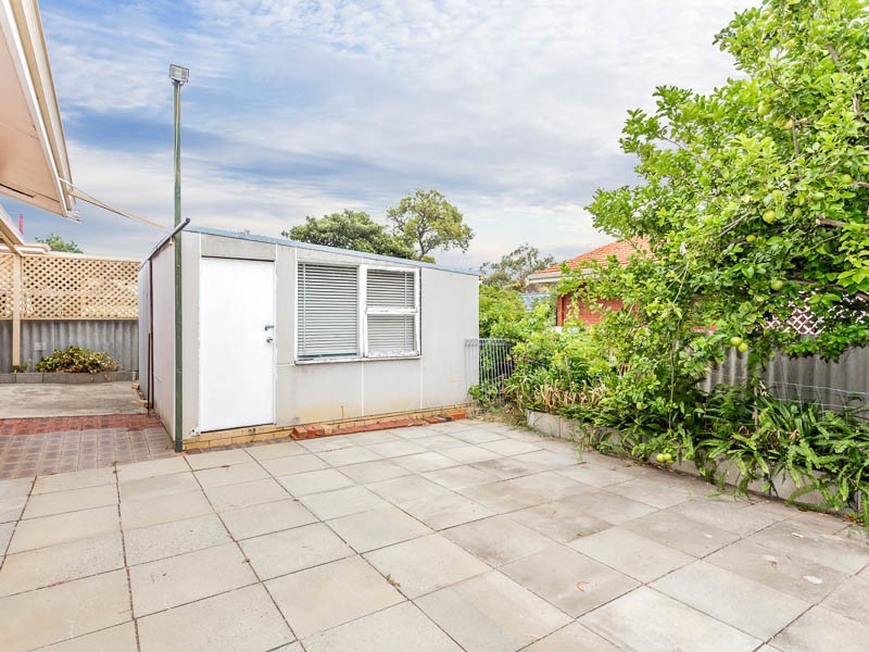 6 Netherwood Road, High Wycombe WA 6057