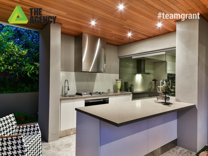 5 Tuart Lane, Applecross WA 6153