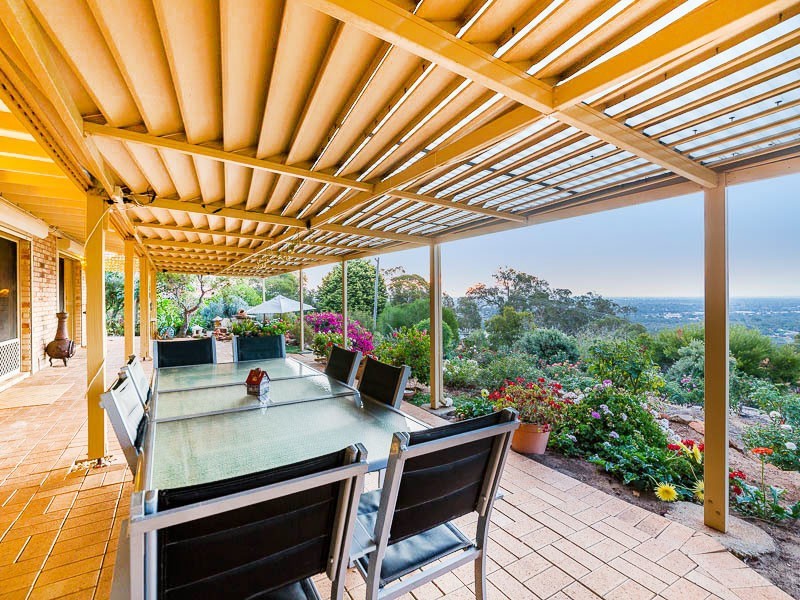 6 Narrik Court, Kelmscott WA 6111